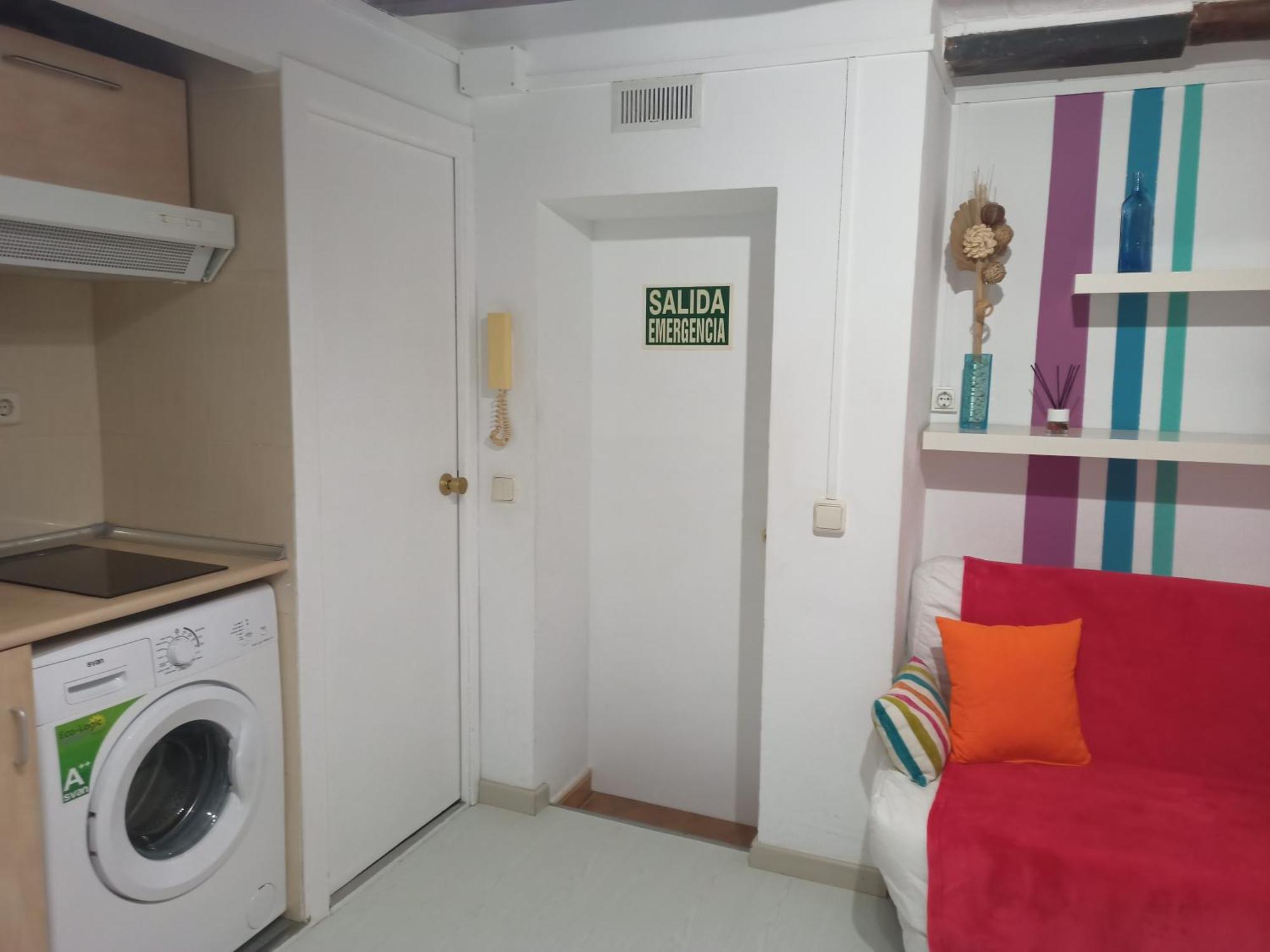 Estudio Con Balcon Plaza Espana Barcelona Exterior photo